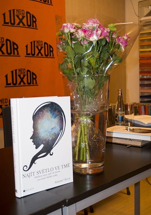 krest_najit_svetlo_ve_tme_obr_00