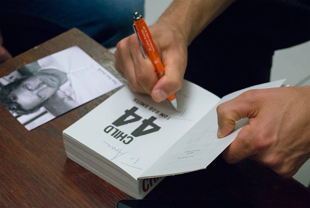 tom_rob_smith_obr_05