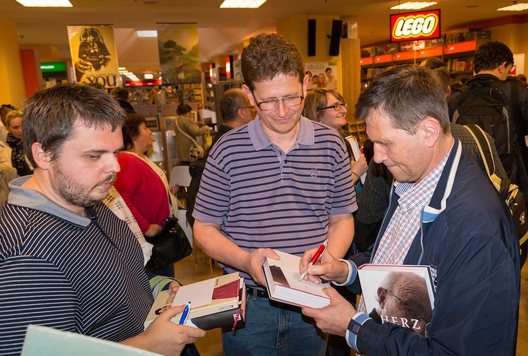 krest_knihy_herz_obr_03