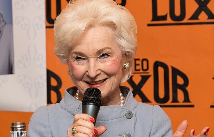 Knihu Pět amerických prezidentů, česká babička a já pokřtila Eliška Hašková-Coolidge s vizáží první dámy