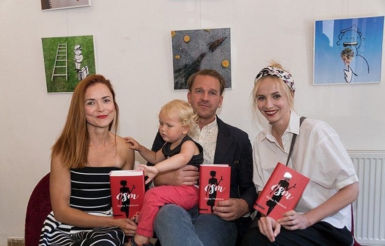 Radka Třeštíková po úspěšných Bábovkách pokřtila svoji detektivku Osm