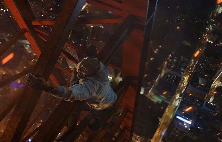 Recenze: Mrakodrap / Skyscraper