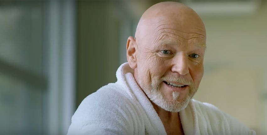 První trailer komedie Román pro pokročilé s Vašutem, Etzlerem a Čvančarovou