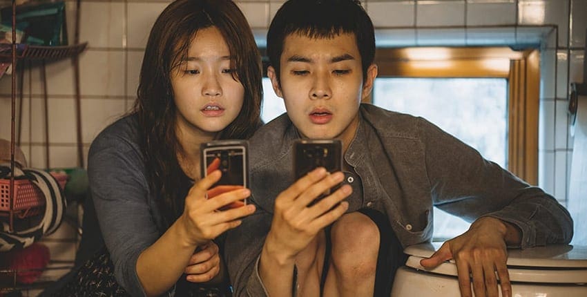 Recenze: Parazit nasadí divákovi brouka do hlavy díky svému unikátnímu příběhu a šokujícímu zvratu