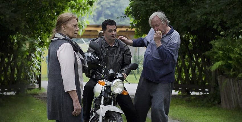 Kluci z hor a Jiří Lábus jako mentálně postižený strýc Martina Dejdara