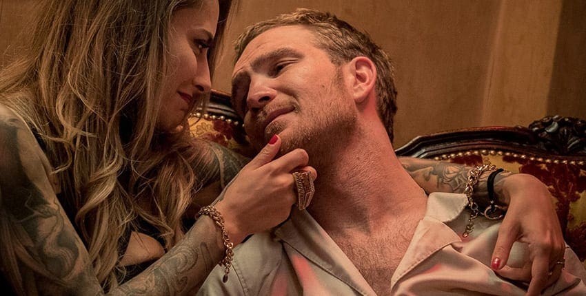 Recenze: Betonrauš ukazuje rádoby zábavnou formou, jak se žije podvodníkům