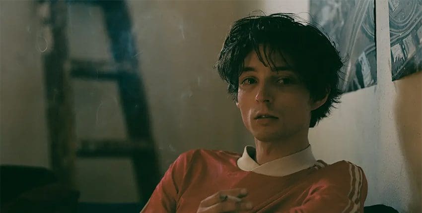 Recenze: O malých věcech je odvážný, bizarní a místy i nechutný snímek