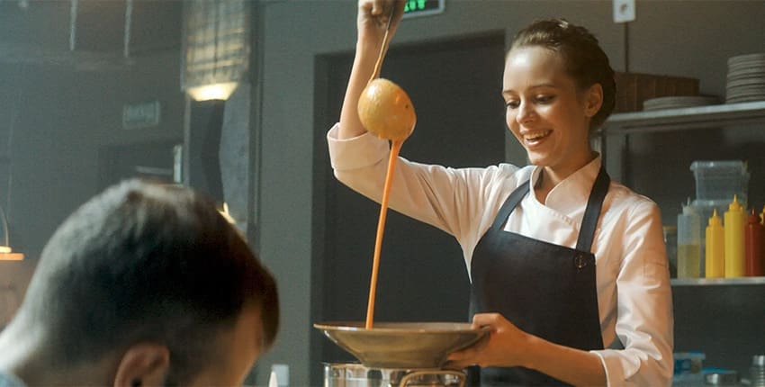 Recenze: Recept na štěstí je jímavá ukrajinská romantická dramedie, která chytne za srdce