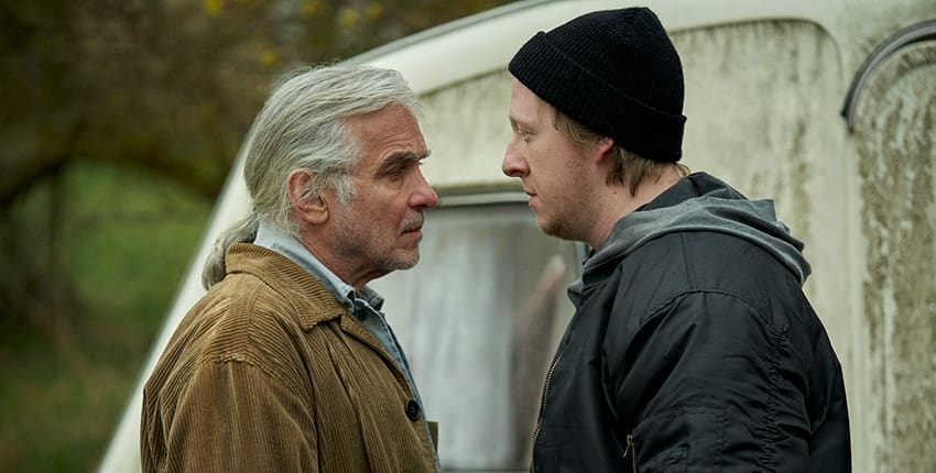 Zahradníkův rok s Oldřichem Kaiserem, Dášou Vokatou, Štěpánem Kozubem a Michalem Isteníkem se představuje trailerem