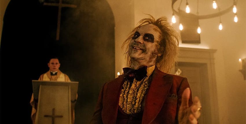 Recenze Beetlejuice Beetlejuice: Tim Burton je zpátky a dlouho očekávané pokračování je nostalgicky velkolepé