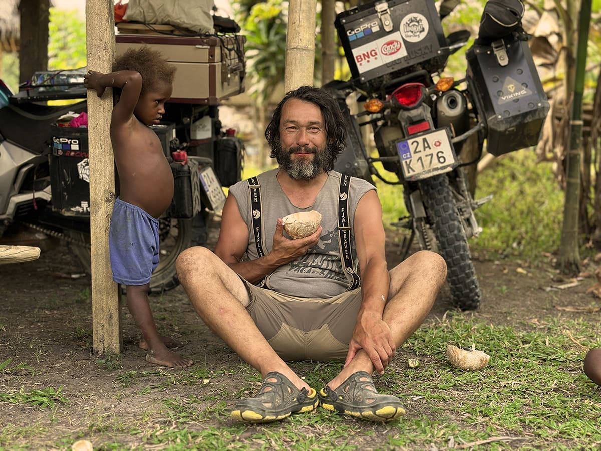 Vandráci na ostrově lidojedů (2024)