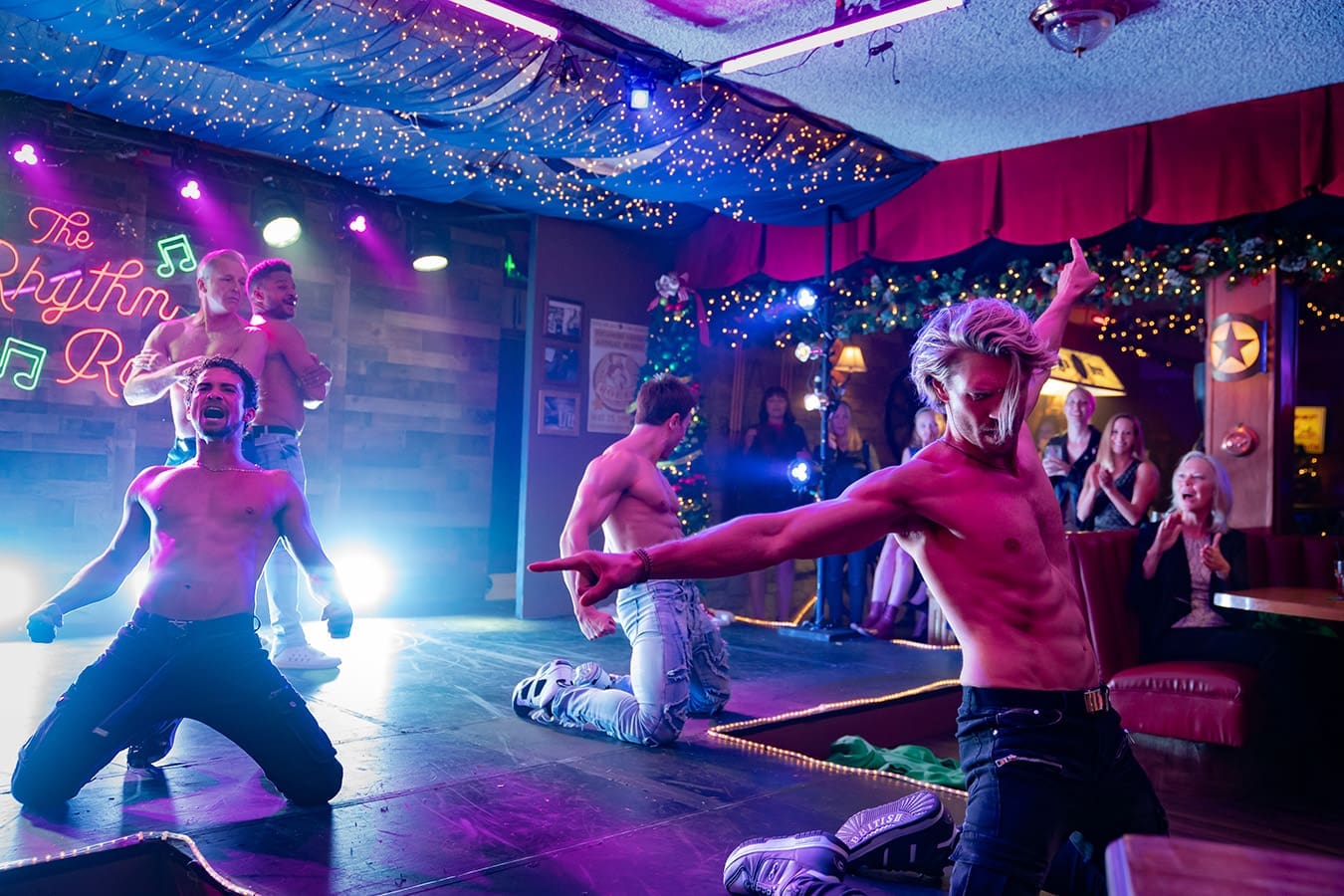 Striptýz pod stromeček (2024)