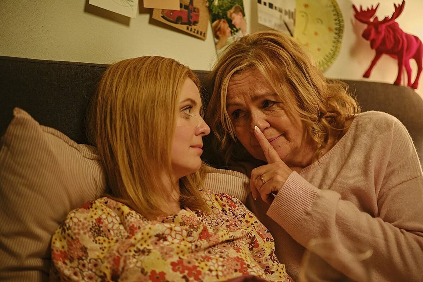 Holka od vedle (2025)