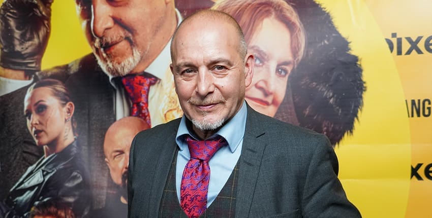 Semir z Kobry 11, Erdogan Atalay v Praze, o filmu Bez trenek a natáčení v cizím jazyce