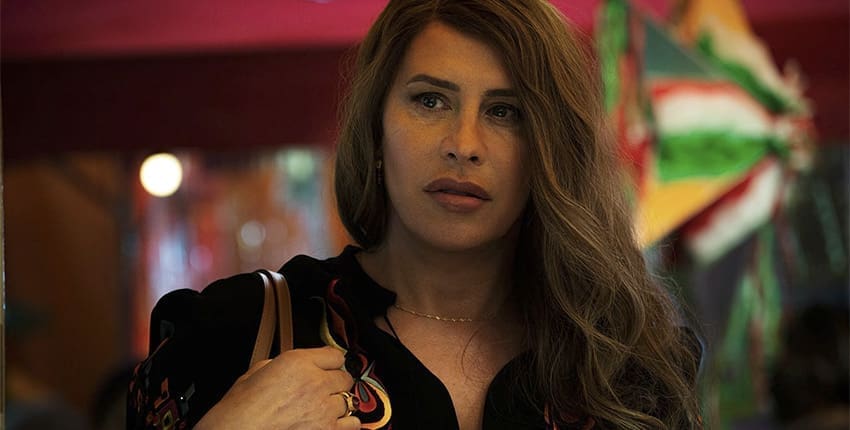 Recenze: Emilia Pérez nabízí divokou a temperamentní krimi-muzikálovou podívanou