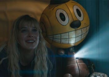 Retrofuturistická Pasáž s Millie Bobby Brown a Chrisem Prattem má nový trailer