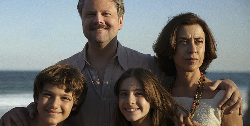 Recenze Navždy s vámi: Film, který nejen vypráví příběh, ale nutí nás v něm žít