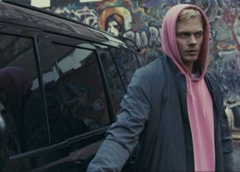 Recenze V pasti: Jedna jízda luxusní károu přímo do pekla