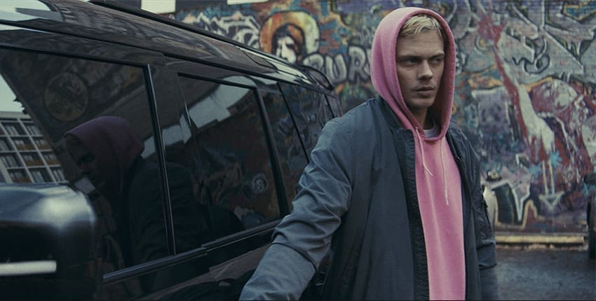 Recenze V pasti: Jedna jízda luxusní károu přímo do pekla