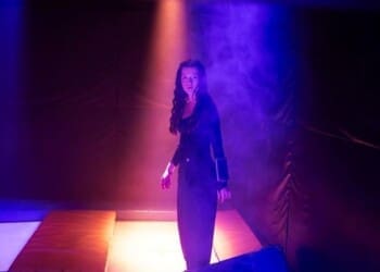 První záběry z českého hororu Thankskilling Day, ve kterém sekáček na maso sehraje hlavní roli