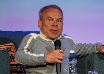 Hodina kouzel s Kratiknotem i zábavné povídky z natáčení Odpadlíka – co zažili návštěvníci letošního Comic-Con Prague?