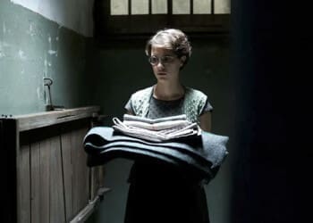 Recenze S láskou, Vaše Hilde: Životopisné drama sází na komornost a intimitu, ale ne každý to dokáže ocenit