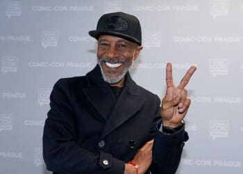 Danny John-Jules, Kocour z Červeného trpaslíka, promluvil o návratu do Prahy, Conech i nových rolích