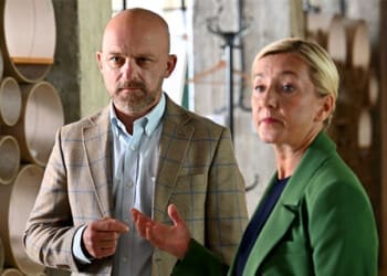 Teaser k filmu Neporazitelní slibuje silné emoce a černý humor