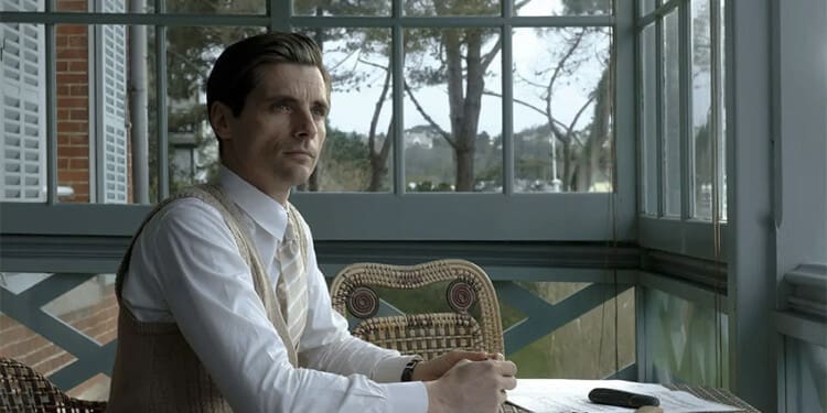 Recenze: Bolero je utáhlá a urputná biografie, stejně jako titulní skladba