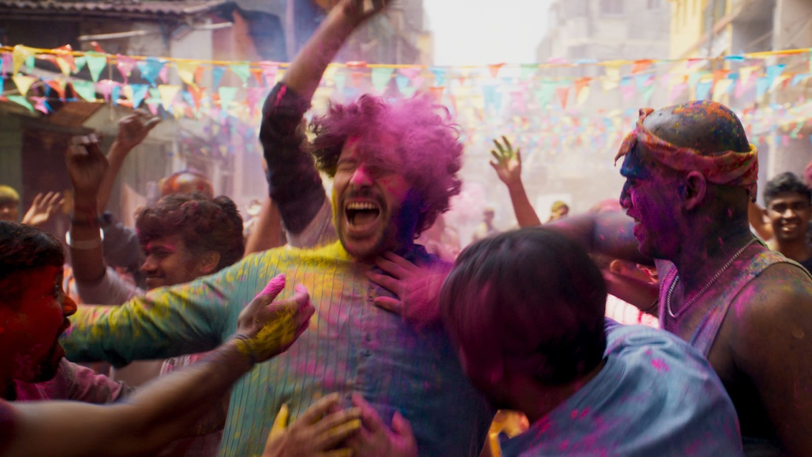 Lásko, neblázni! (2025)