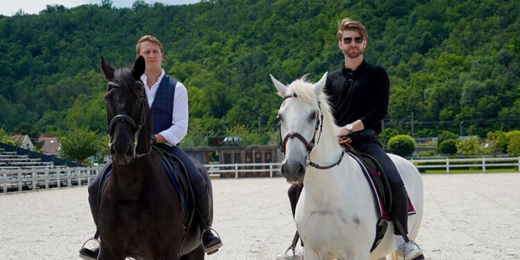 Marek Lambora a Ondřej Kraus o novém seriálu O lidech a koních