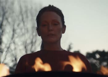 Recenze Echo Valley: Když matka miluje tolik, že se na to nedá dívat