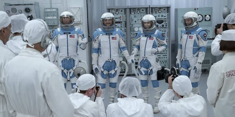 Recenze: Fantastická čtyřka: První kroky je superhrdinská akce s dávkou rodinné dysfunkce