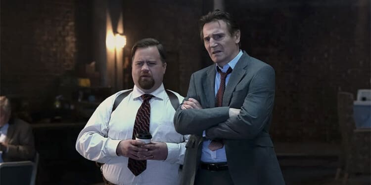 Recenze: Bláznivá střela neomylně zasáhne naše srdce i bránice