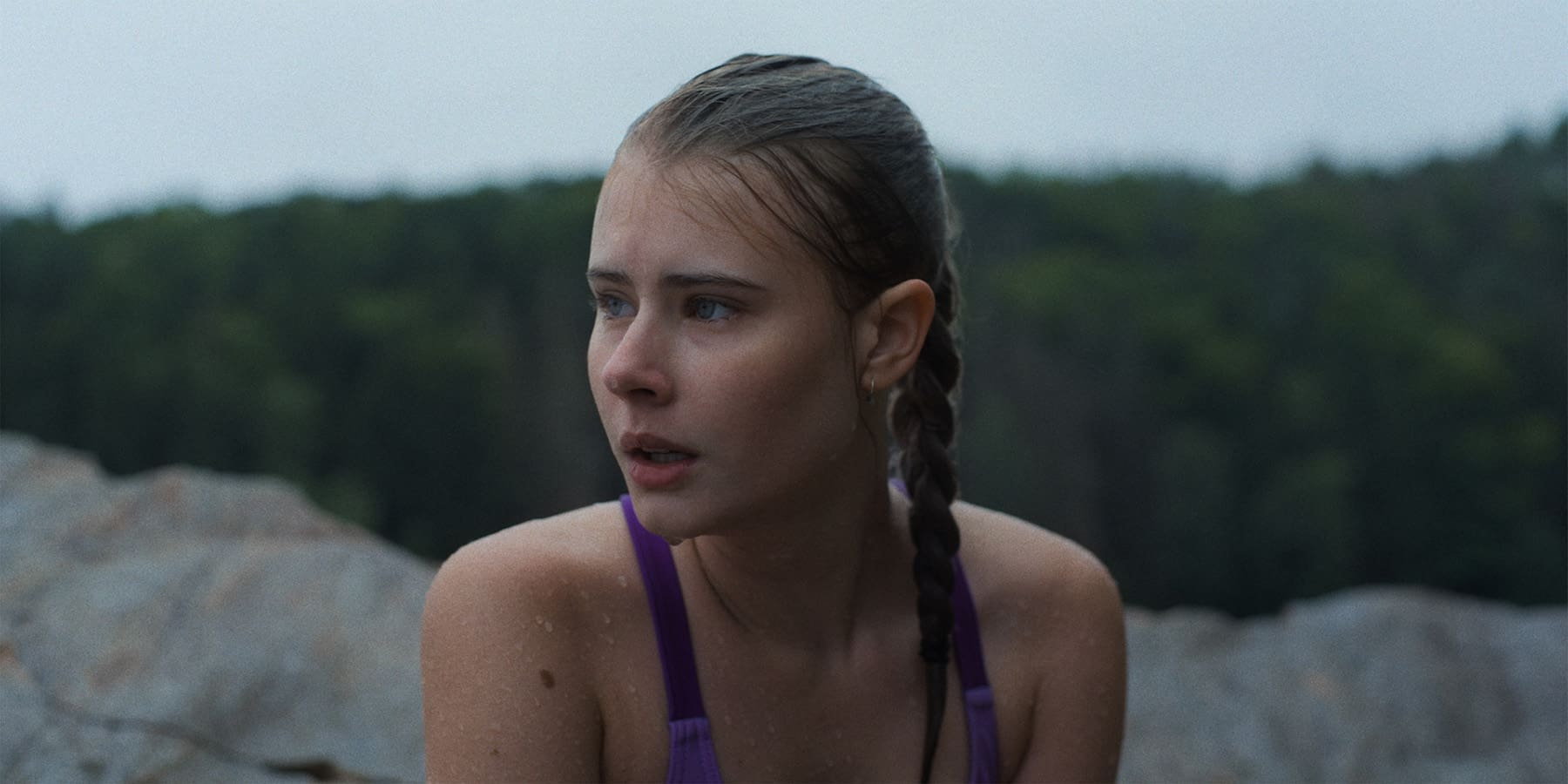 Na druhé straně léta (2025)