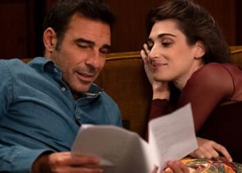 Recenze: Bláznivě je hravá a svižná vztahová komedie, kterou si zamilujete