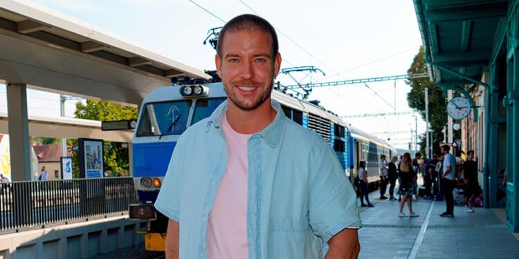 Vladimír Polívka o natáčení filmu Dokonalý den, filmování v řece, šipce do vody i hereckém workshopu