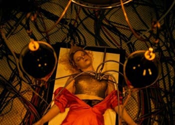 Oficiální trailer k sci-fi hororu Nevěsta! s českými titulky