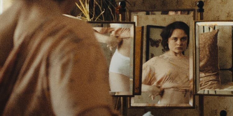 Pohled do slunce (2025)