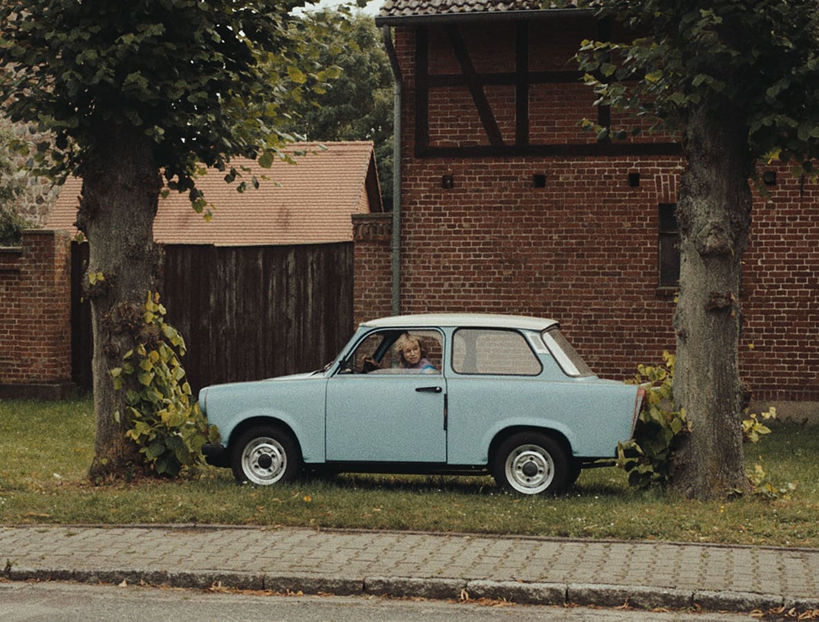 Pohled do slunce (2025)