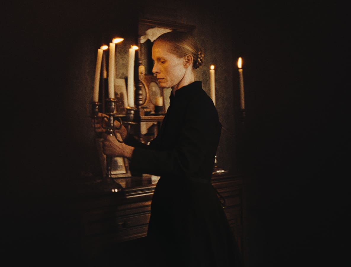 Pohled do slunce (2025)