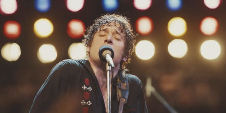 Recenze Springsteen: Vysvoboď mě z neznáma ukazuje sotva náznak toho, co z něj činí legendu