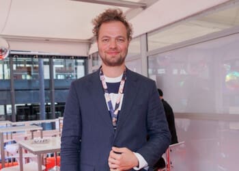 Tomáš Havlínek o natáčení filmu Neporazitelní, protéze, přípravě i fyzické náročnosti