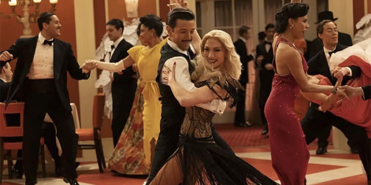 Recenze: Polibek pavoučí ženy mísí drsnou realitu s fantaskním muzikálem