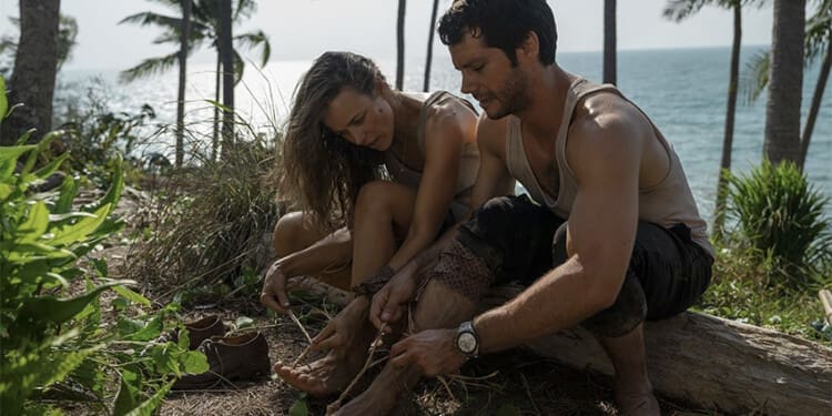 Recenze SOS: Krvavá, cynická a zlomyslně zábavná fantazie o šéfovi, který dostane, co zaslouží