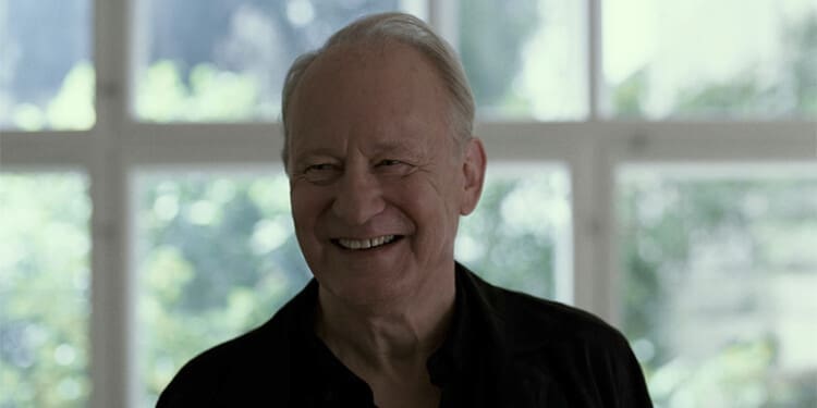 Recenze Citová hodnota: Téma generačního traumatu je zkoumáno s přesností i humorem