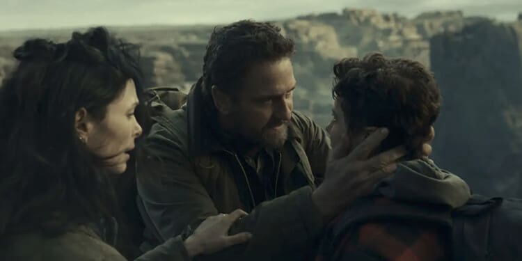 Recenze Greenland 2: Útěk je slušný katastrofický snímek s nebojácným otcem rodiny