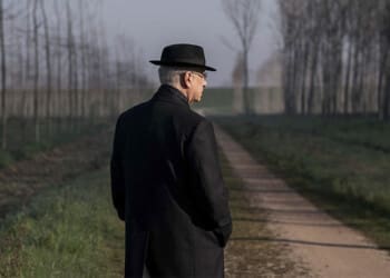 Recenze: Nejrespektovanější italský režisér současnosti si s výbornou Milostí říká o další prestižní ocenění