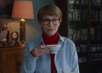 Recenze Otec Matka Sestra Bratr: Jim Jarmusch a jeho oslava rodinné dysfunkce