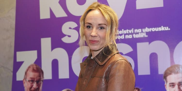 Petra Hřebíčková o filmu Když se zhasne, čištění slávek či natáčení v Olomouci